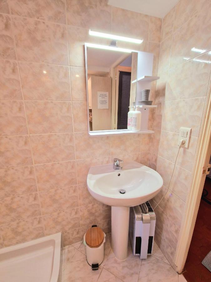 Alma'S Hyper Center Studio Apartment Nice Luaran gambar