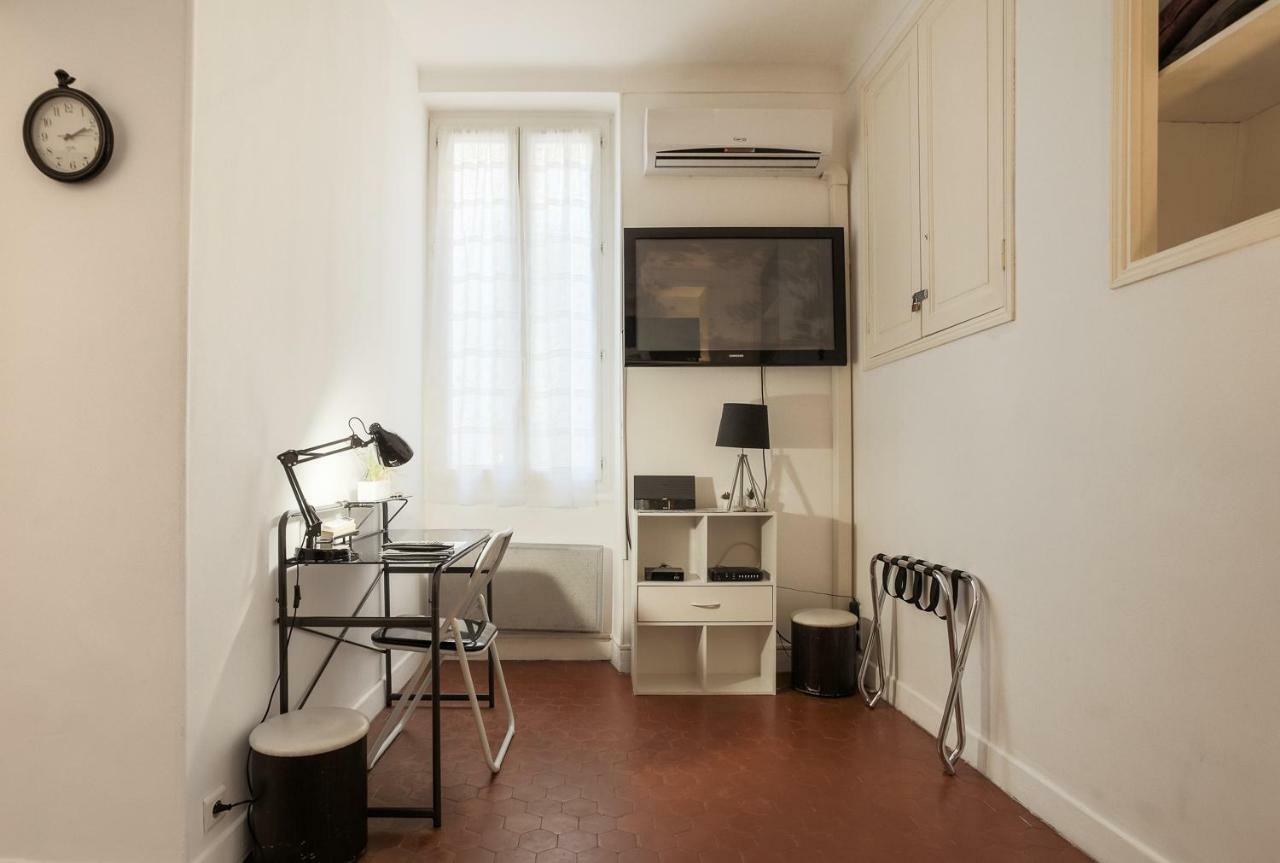 Alma'S Hyper Center Studio Apartment Nice Luaran gambar